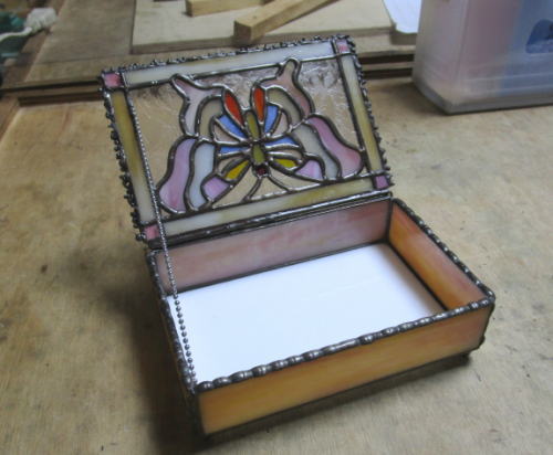 ステンドグラス 生涯学習を楽しく学ぶ 千葉県 勝浦