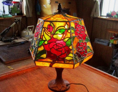 千葉県勝浦 ガラス工芸 薔薇と猫のランプ 趣味を探す